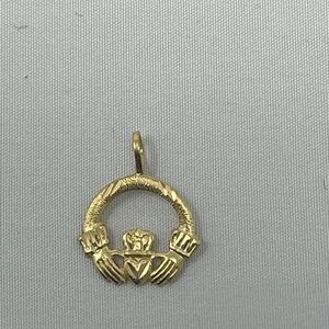 Gold Tone Claddagh Pendant
